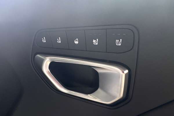 2025 Kia K4 GT-Line CL4m