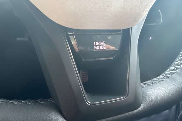 2025 Kia K4 GT-Line CL4m