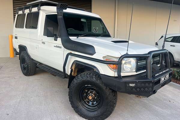 2011 Toyota Landcruiser Workmate Troopcarrier VDJ78R