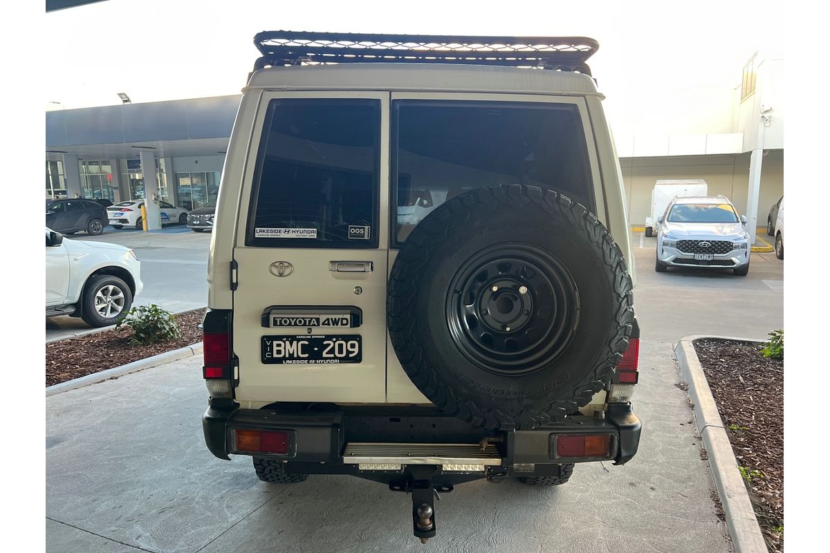 2011 Toyota Landcruiser Workmate Troopcarrier VDJ78R