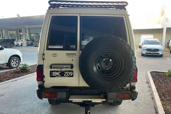 2011 Toyota Landcruiser Workmate Troopcarrier VDJ78R