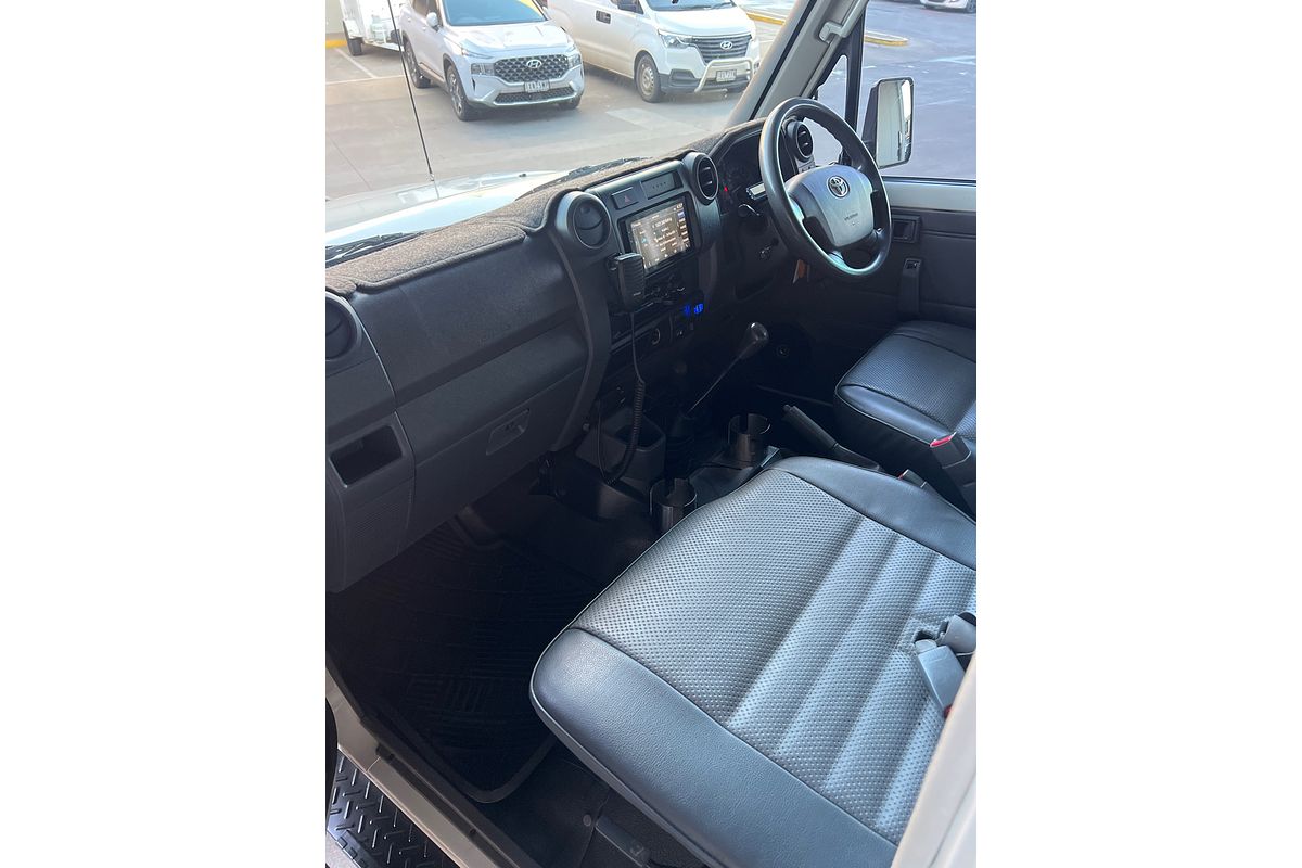 2011 Toyota Landcruiser Workmate Troopcarrier VDJ78R