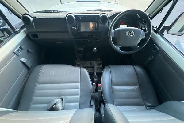 2011 Toyota Landcruiser Workmate Troopcarrier VDJ78R