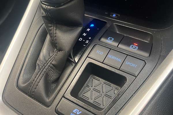 2021 Toyota RAV4 GXL AXAH52R