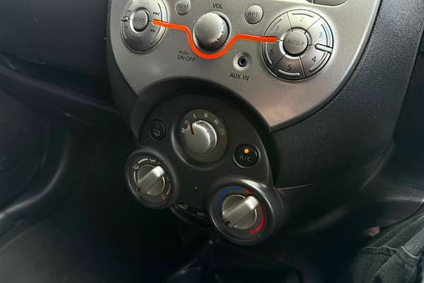 2013 Nissan Micra ST K13