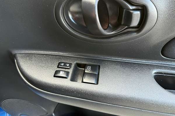 2013 Nissan Micra ST K13