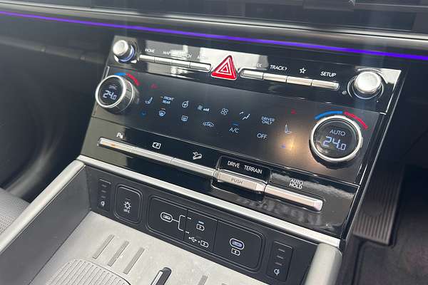 2025 Hyundai Santa Fe Hybrid Calligraphy MX5.V2