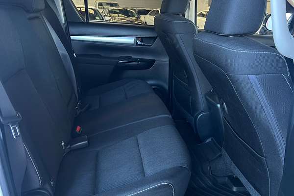 2015 Toyota Hilux SR5 GUN126R 4X4