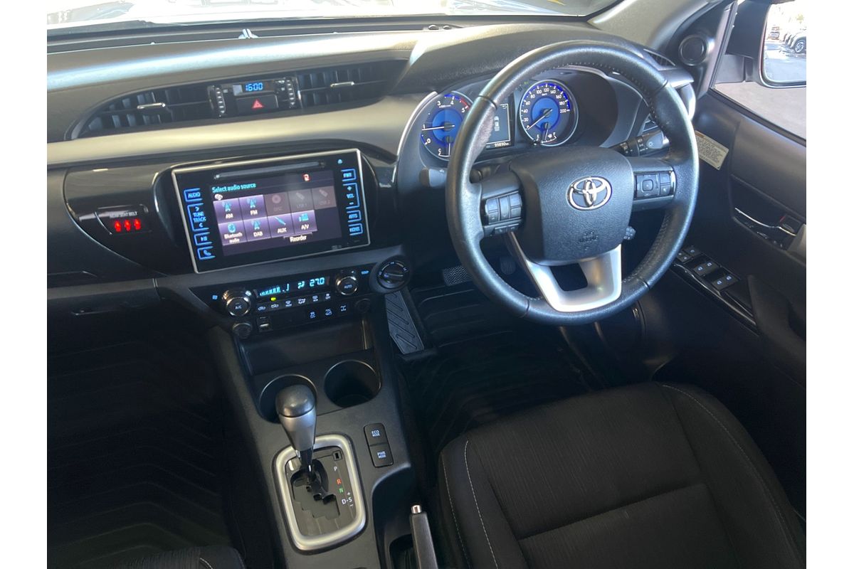 2015 Toyota Hilux SR5 GUN126R 4X4