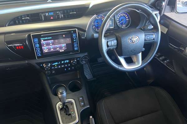 2015 Toyota Hilux SR5 GUN126R 4X4