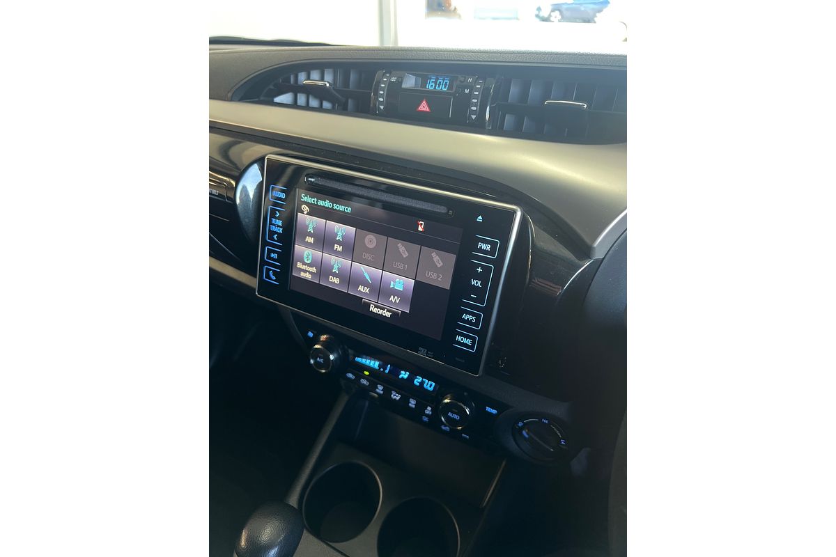 2015 Toyota Hilux SR5 GUN126R 4X4