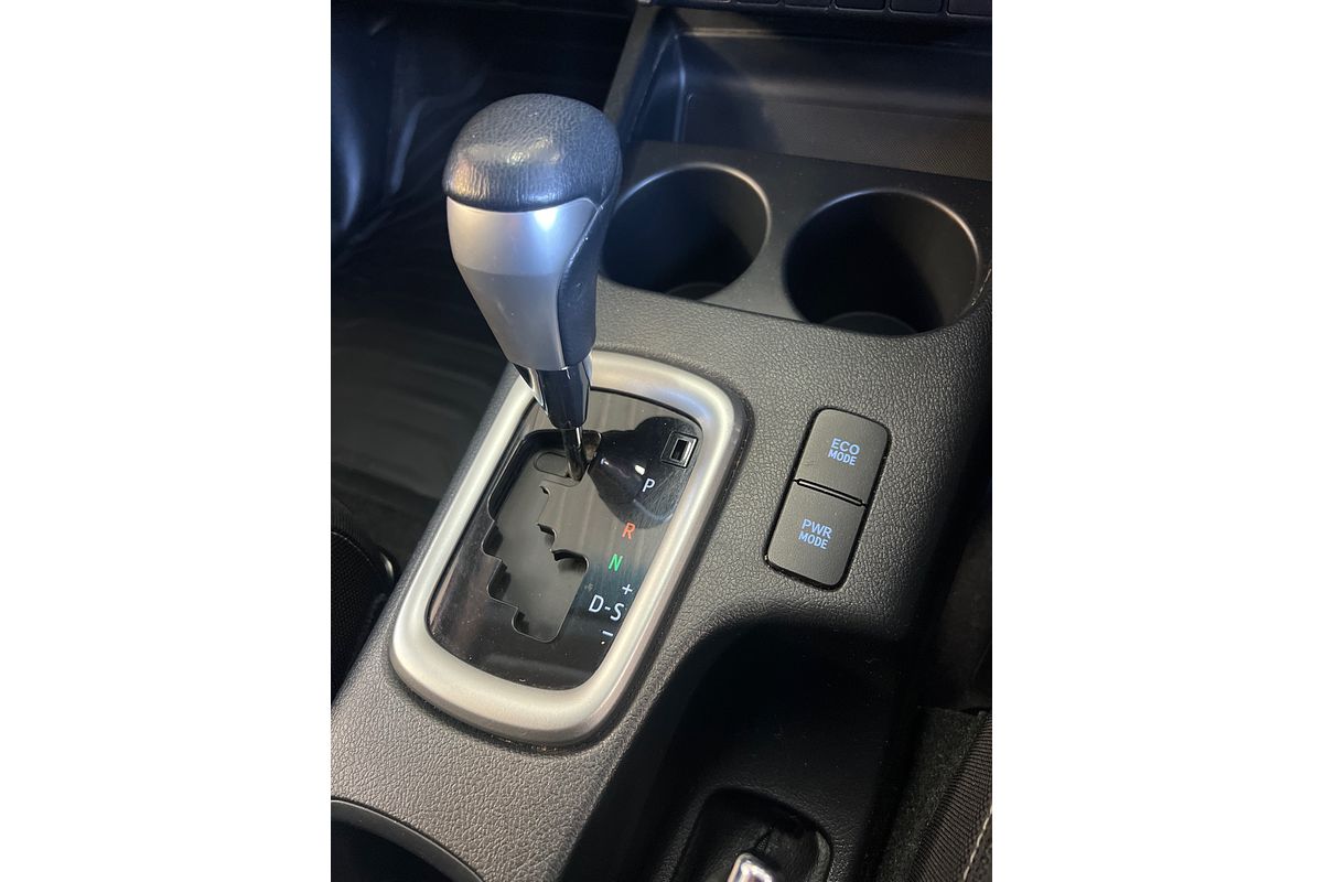 2015 Toyota Hilux SR5 GUN126R 4X4