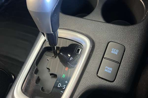 2015 Toyota Hilux SR5 GUN126R 4X4