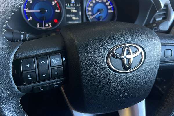 2015 Toyota Hilux SR5 GUN126R 4X4