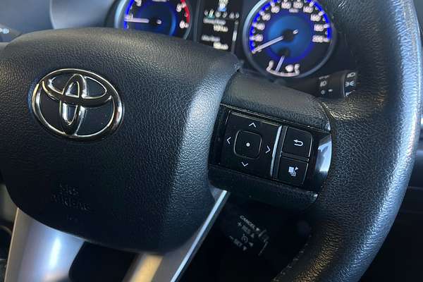 2015 Toyota Hilux SR5 GUN126R 4X4