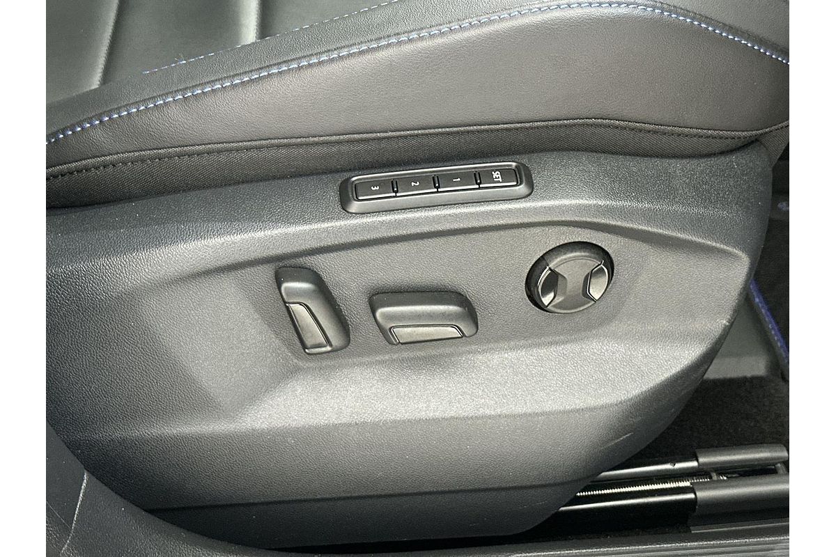 2023 Volkswagen T-Roc R D11