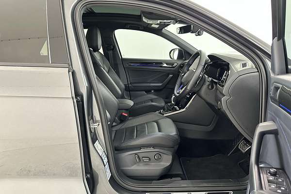 2023 Volkswagen T-Roc R D11