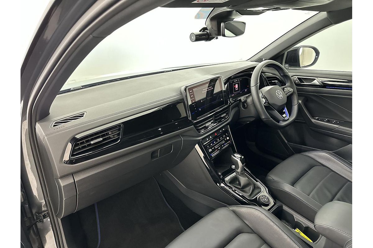 2023 Volkswagen T-Roc R D11