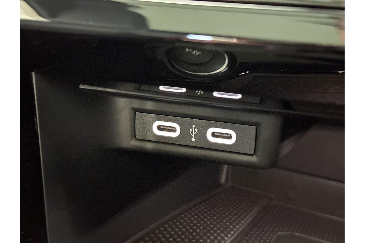 2023 Volkswagen T-Roc R D11