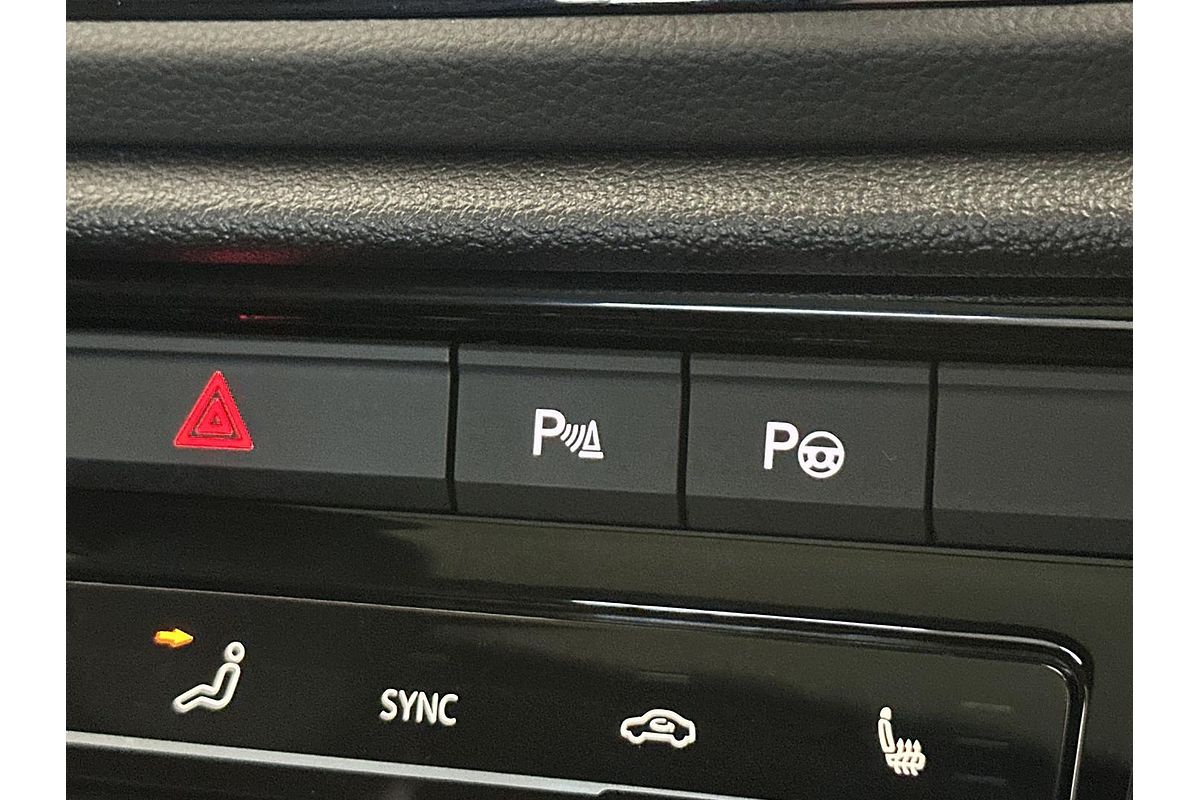 2023 Volkswagen T-Roc R D11