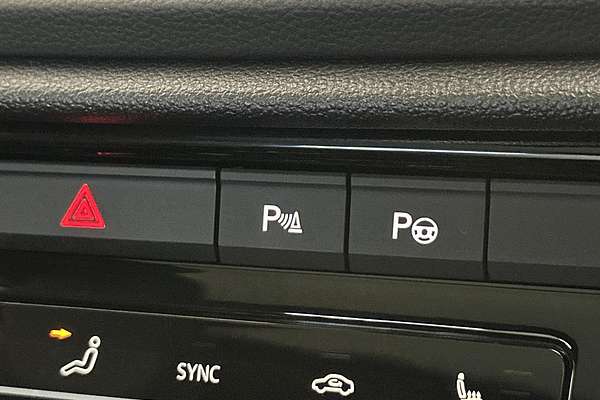 2023 Volkswagen T-Roc R D11