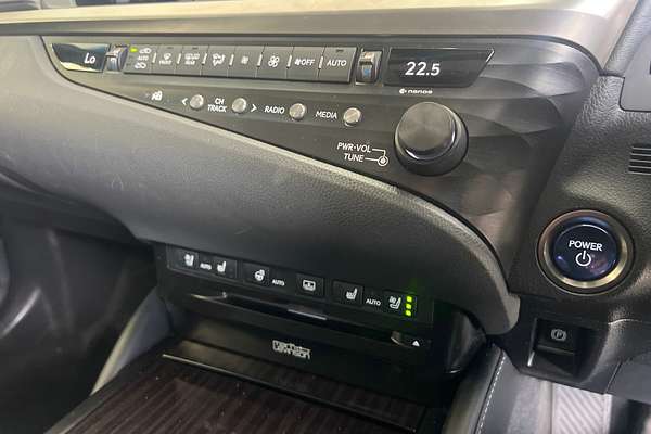 2019 Lexus ES ES300h Sports Luxury AXZH10R