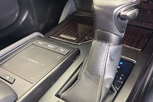 2019 Lexus ES ES300h Sports Luxury AXZH10R