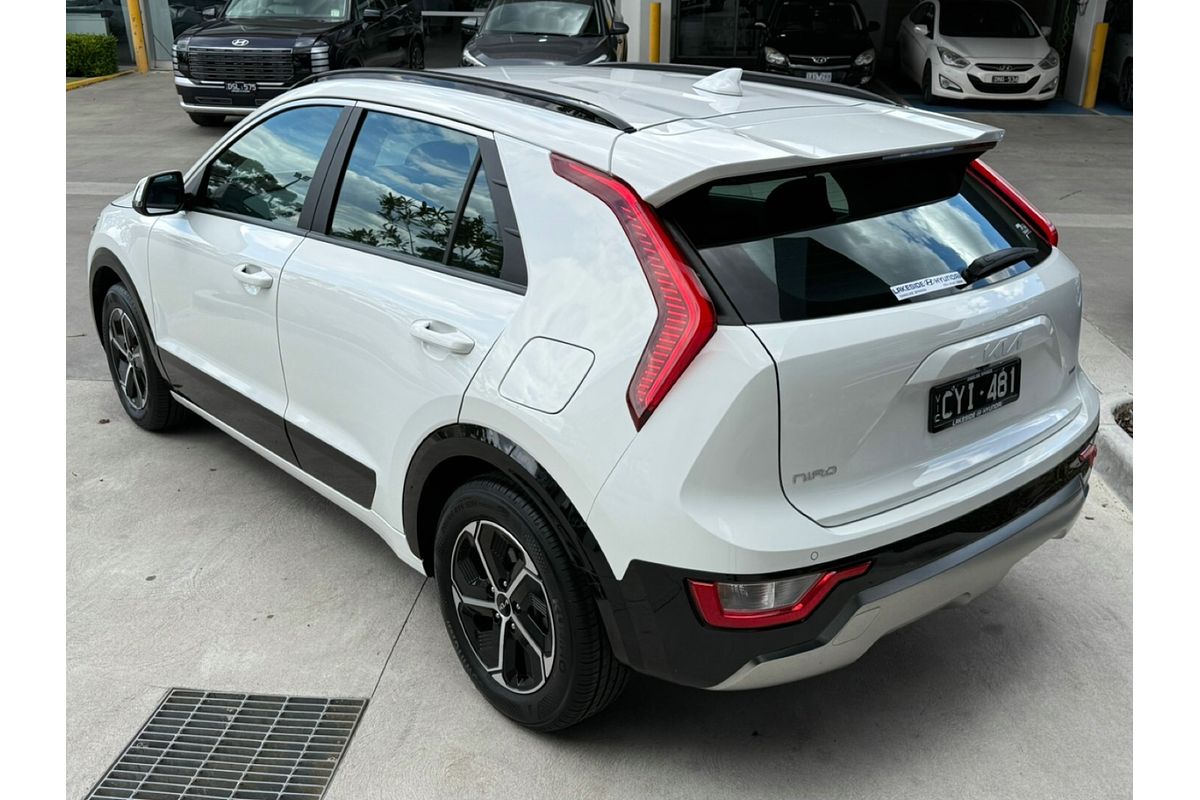 2023 Kia Niro HEV S SG2