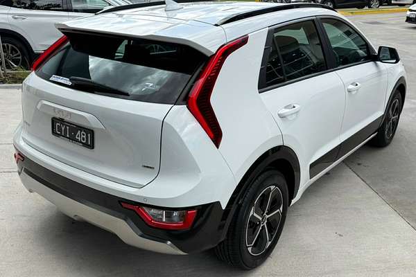 2023 Kia Niro HEV S SG2
