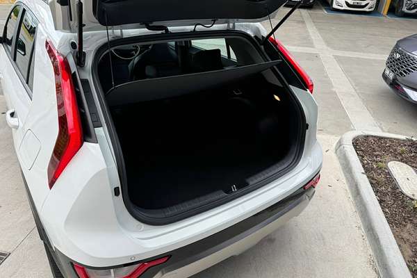 2023 Kia Niro HEV S SG2