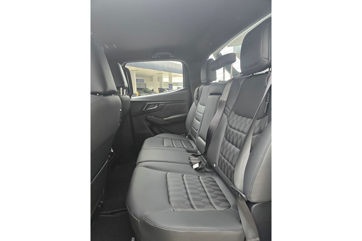 2024 Isuzu D-MAX BLADE 4X4