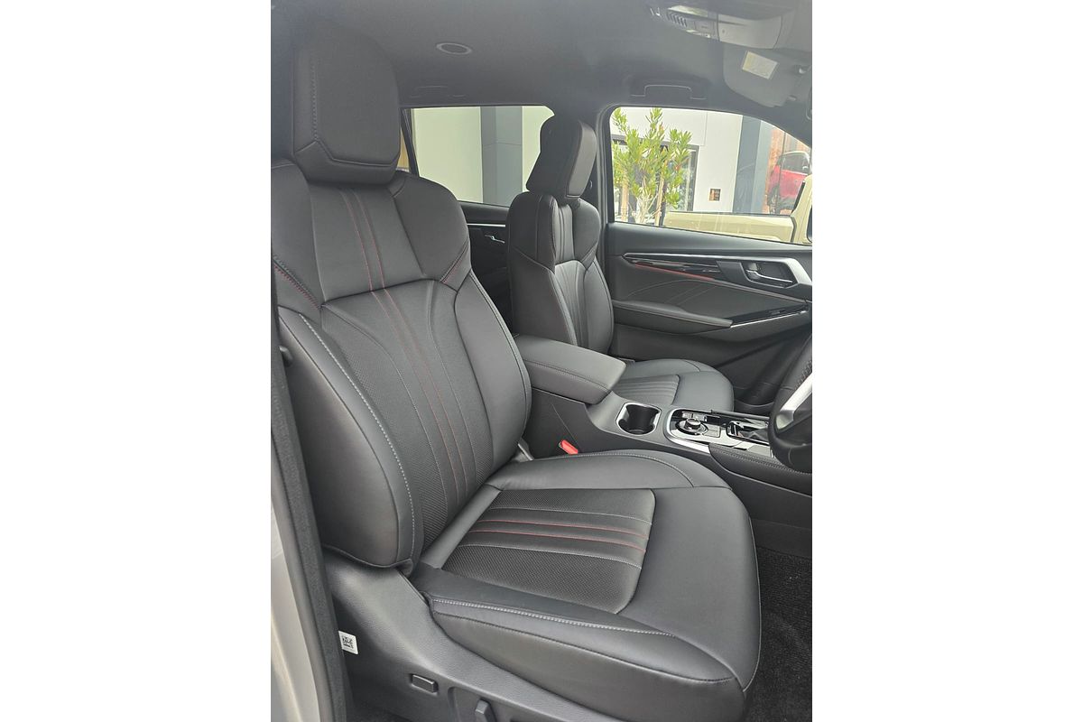 2025 Isuzu MU-X X-TERRAIN