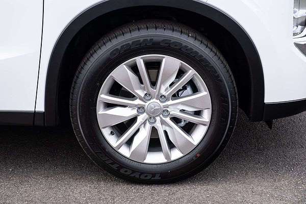 2025 Mitsubishi Outlander ES ZM