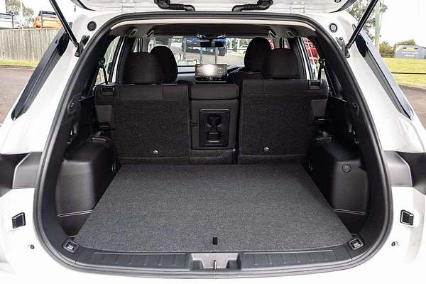 2025 Mitsubishi Outlander ES ZM