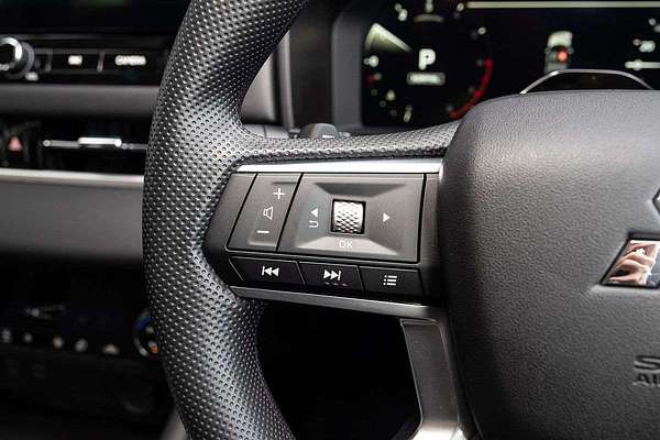 2025 Mitsubishi Outlander ES ZM