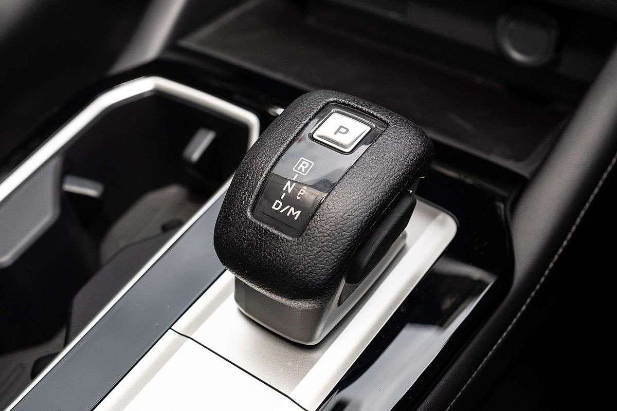 2025 Mitsubishi Outlander ES ZM