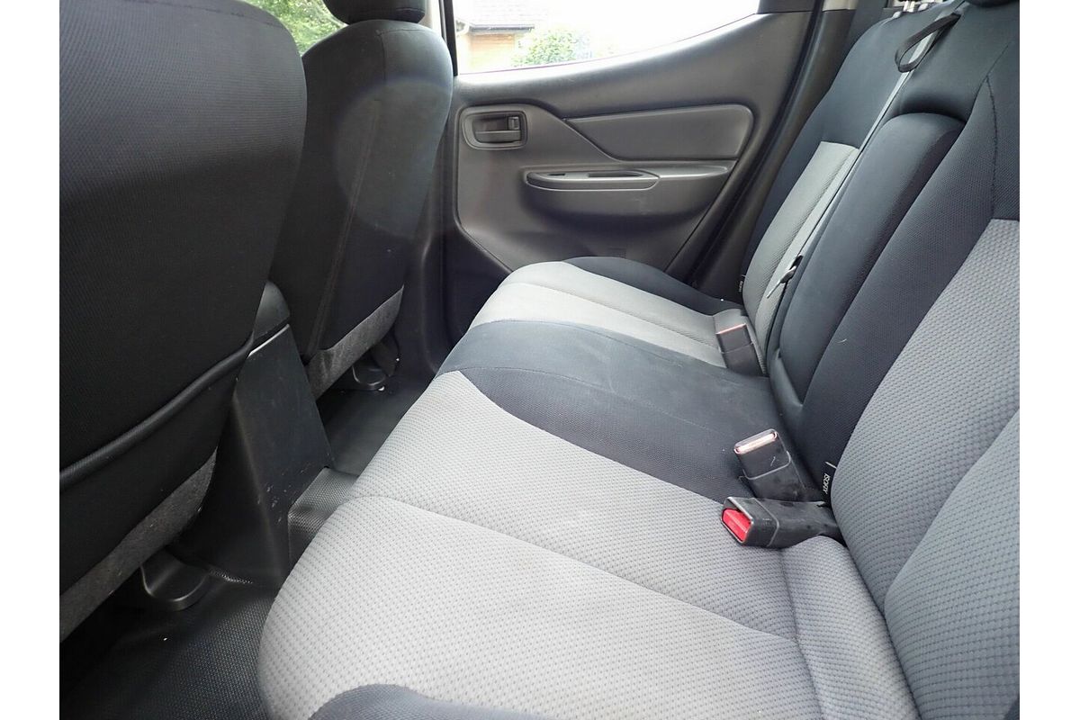 2016 Mitsubishi Triton GLX MQ 4X4