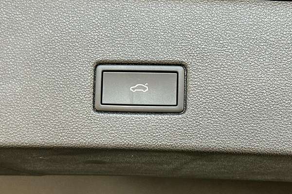 2023 Volkswagen T-Roc R D11