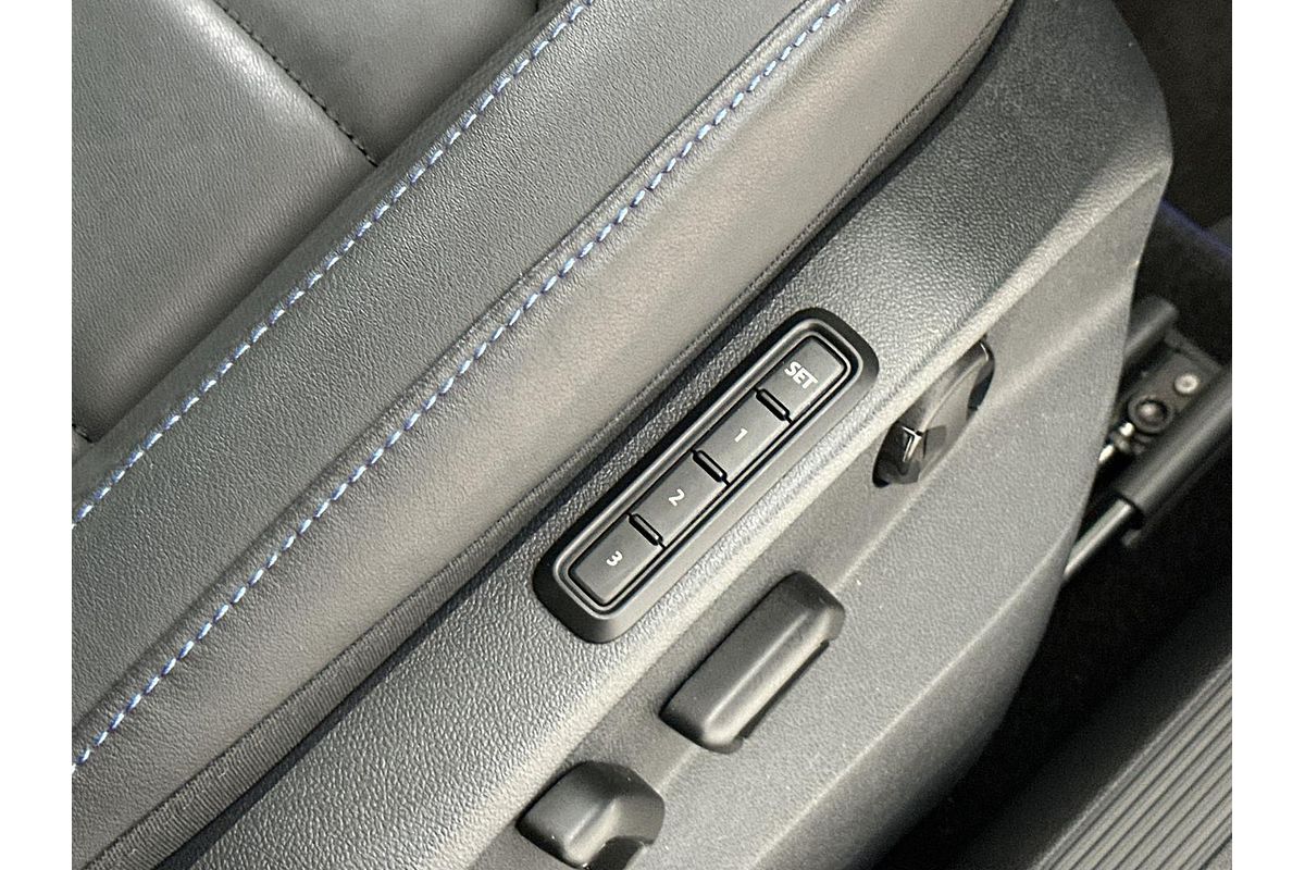 2023 Volkswagen T-Roc R D11