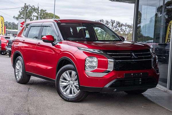 2025 Mitsubishi Outlander ES ZM