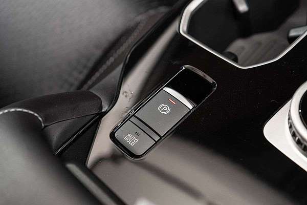 2025 Mitsubishi Outlander ES ZM