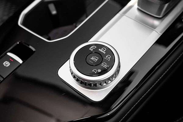 2025 Mitsubishi Outlander ES ZM