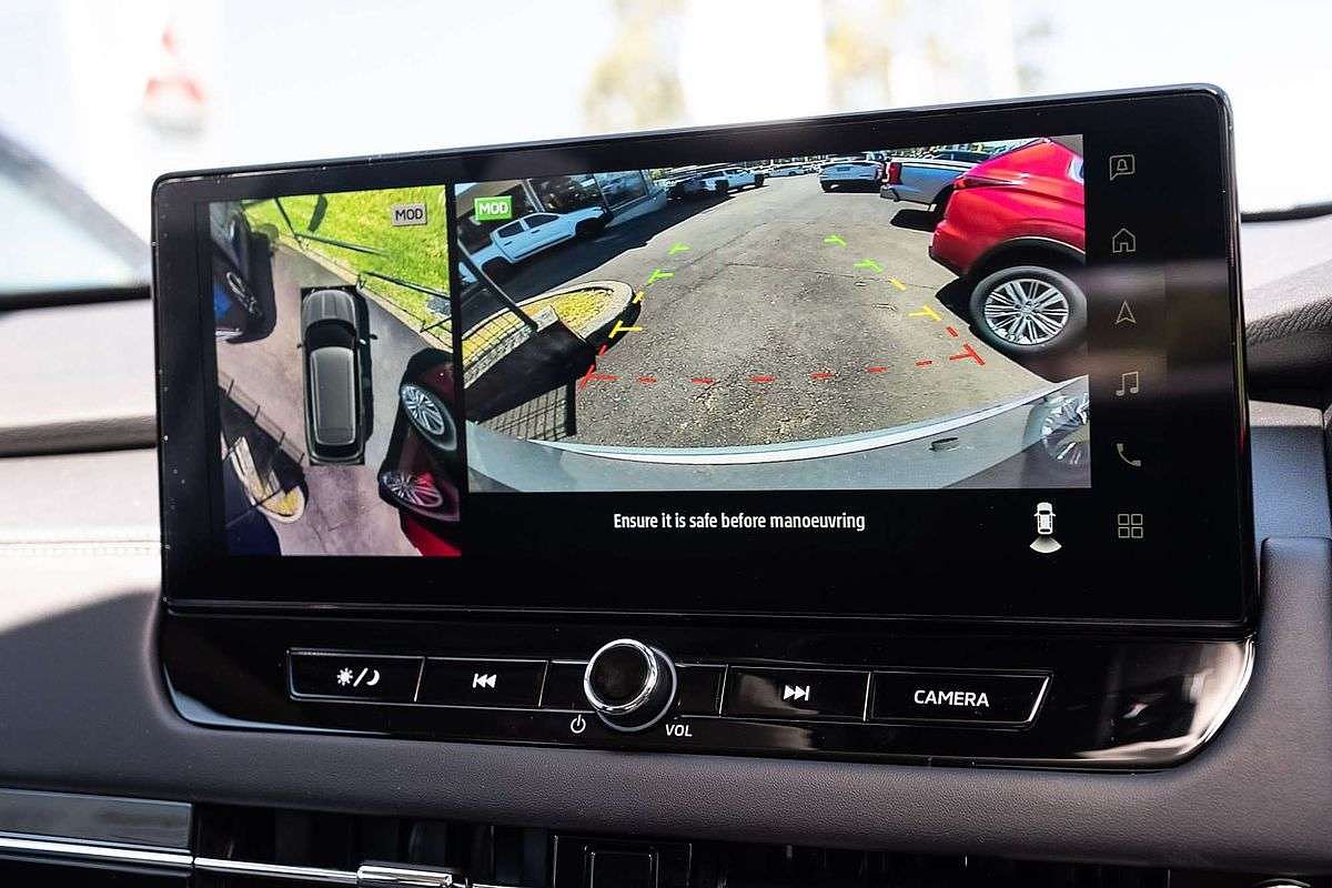 2025 Mitsubishi Outlander ES ZM