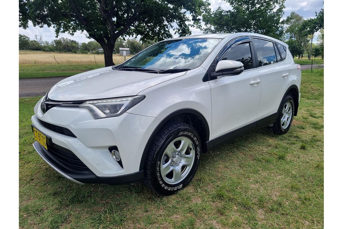 2018 Toyota RAV4 GX ASA44R