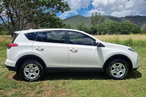 2018 Toyota RAV4 GX ASA44R