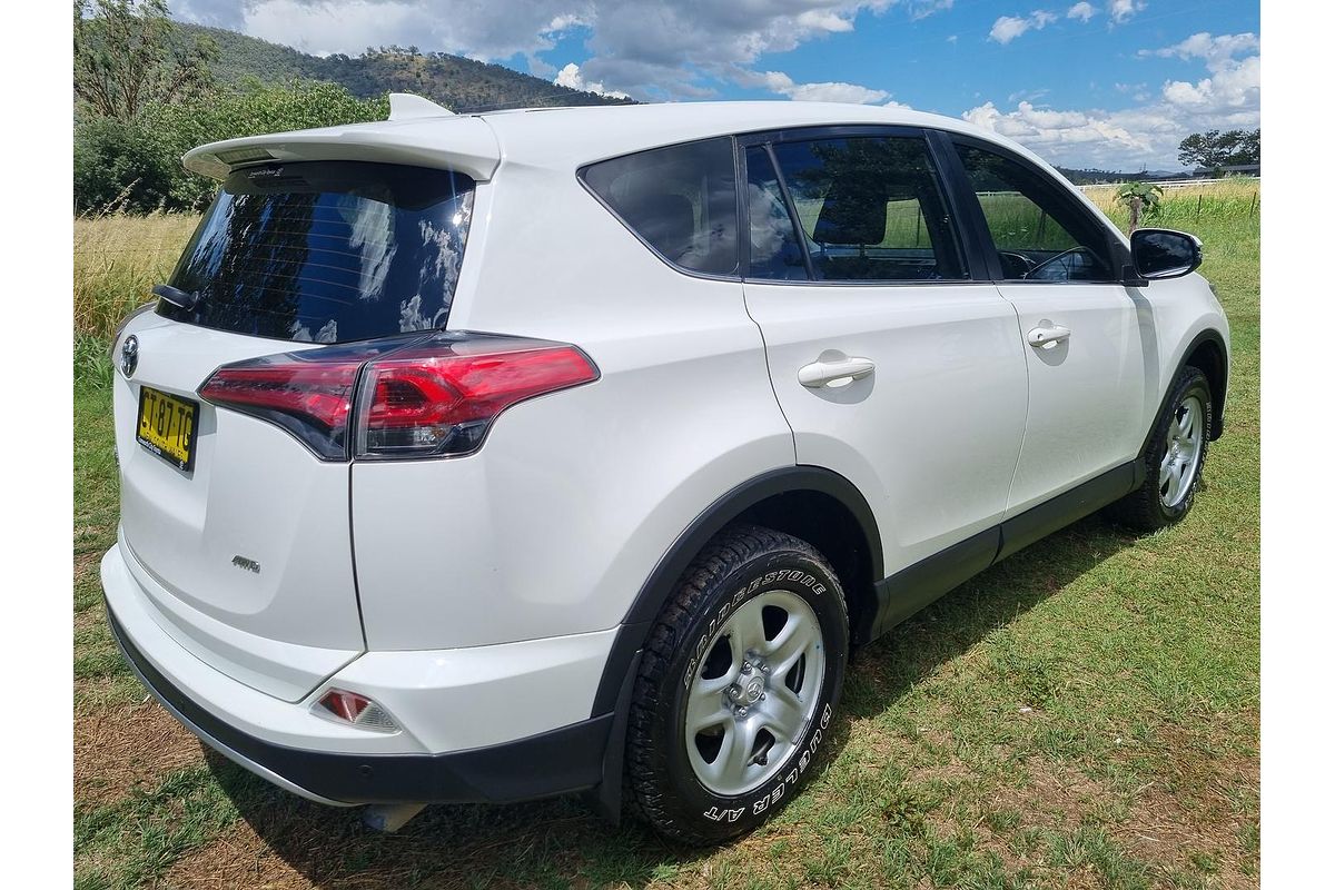 2018 Toyota RAV4 GX ASA44R