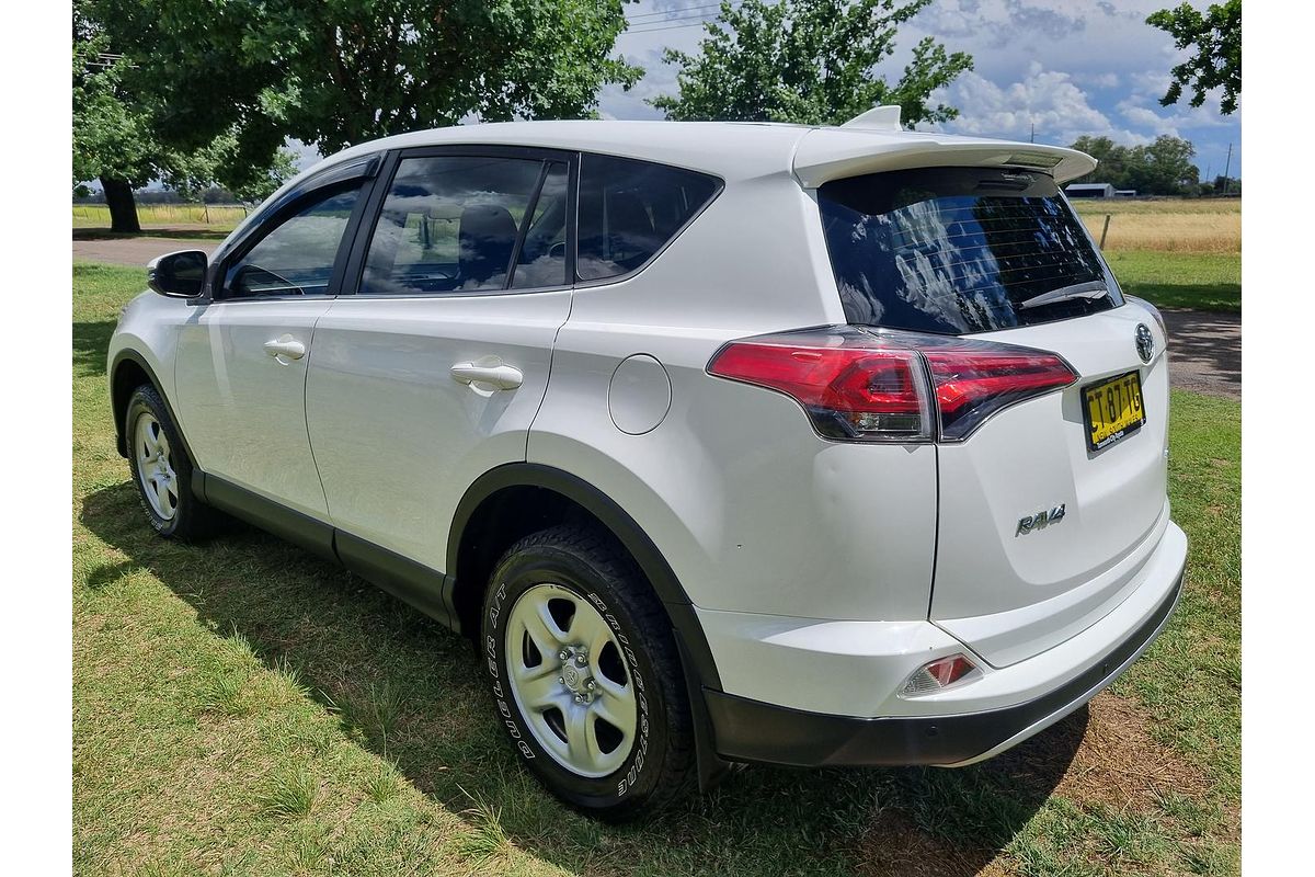 2018 Toyota RAV4 GX ASA44R