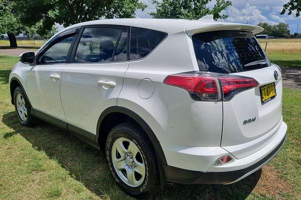 2018 Toyota RAV4 GX ASA44R