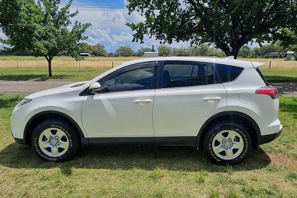 2018 Toyota RAV4 GX ASA44R