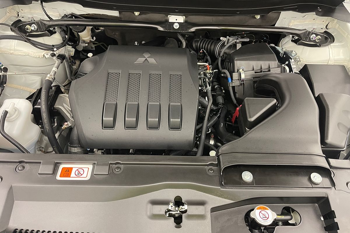 2024 Mitsubishi Eclipse Cross ES YB